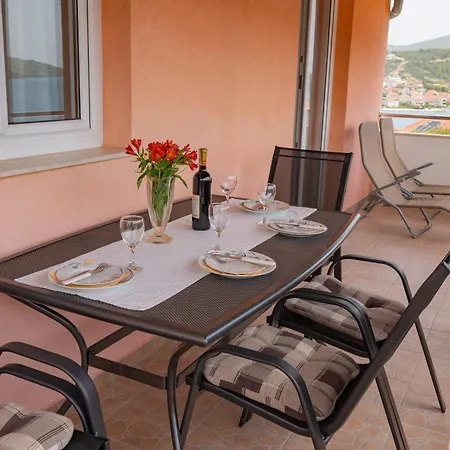 Appartement Iva *