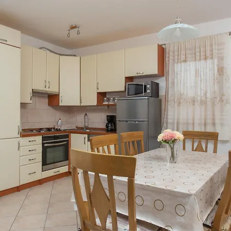 Appartement Iva *