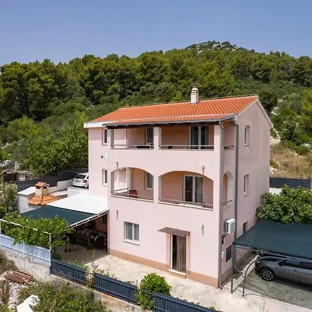 Appartement Iva *